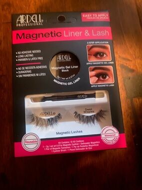 Ardell Magnetic Liner & Lash Set - Black with Pink Accents